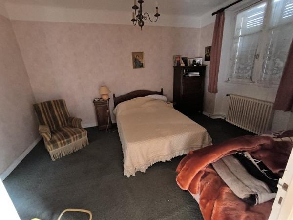 Maison à vendre |  Figeac |  8 pièces | 205 m²