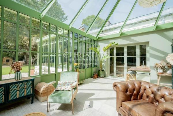 Maison haut de gamme à vendre à Mérignac, limite Bordeaux Saint-Augustin