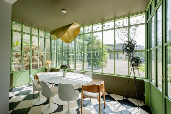 Maison haut de gamme à vendre à Mérignac, limite Bordeaux Saint-Augustin