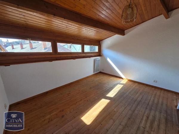 Maison à louer 2 pièces 46m² Issoire (63500)