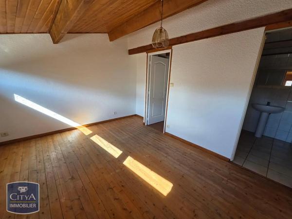 Maison à louer 2 pièces 46m² Issoire (63500)