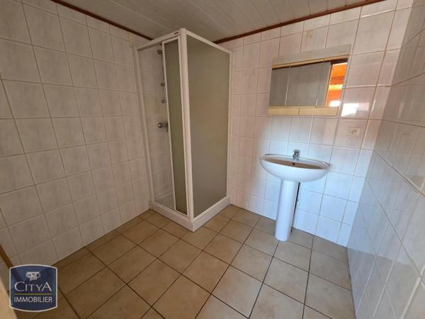 Maison à louer 2 pièces 46m² Issoire (63500)