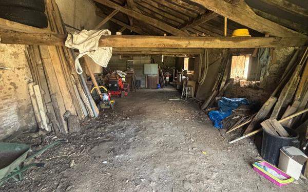 Maison à vendre    3 pièces • 91,50 m2 Lathus-Saint-Rémy