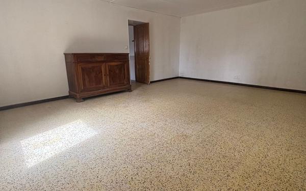 Maison à vendre    3 pièces • 91,50 m2 Lathus-Saint-Rémy