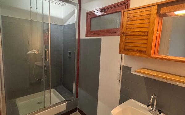 Maison à vendre    3 pièces • 91,50 m2 Lathus-Saint-Rémy