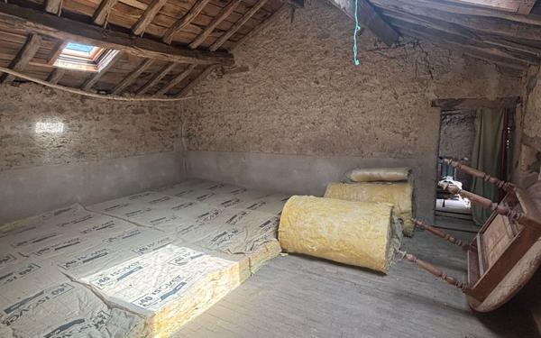 Maison à vendre    3 pièces • 91,50 m2 Lathus-Saint-Rémy