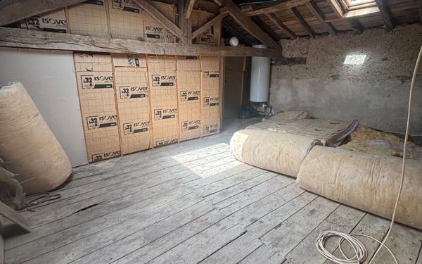 Maison à vendre    3 pièces • 91,50 m2 Lathus-Saint-Rémy