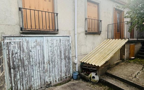 Maison à vendre    3 pièces •  Stains