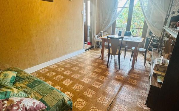 Maison à vendre    3 pièces •  Stains