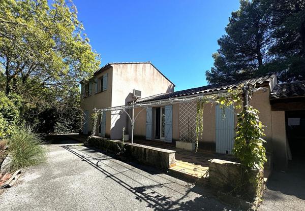 Maison Le Muy 7 pièce(s) 137 m2