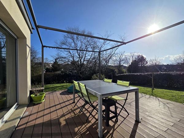 Maison de 174 m² 6 chambres et un bureau