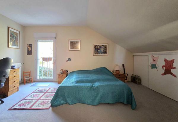 Maison de 174 m² 6 chambres et un bureau