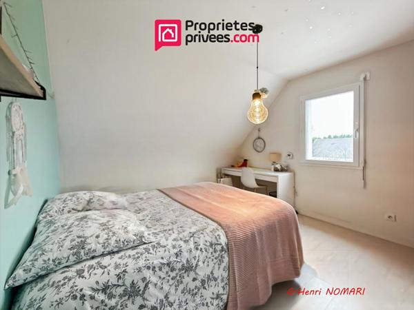 Maison Ombree D Anjou 9 pièce(s) 185 m2, 5 Chambres, terrain de 3243m²