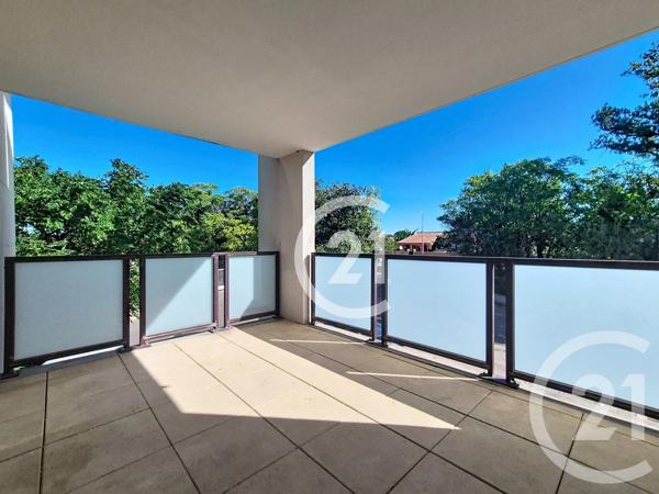 Appartement T3 à vendre  3 pièces - 62,91 m 2   ST MARTIN DE CRAU  - 13