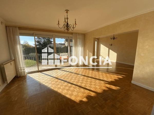 Location Appartement 4 pièces 90.69 m² - 27 RUE VINCENT D'INDY Guilherand-granges 07500