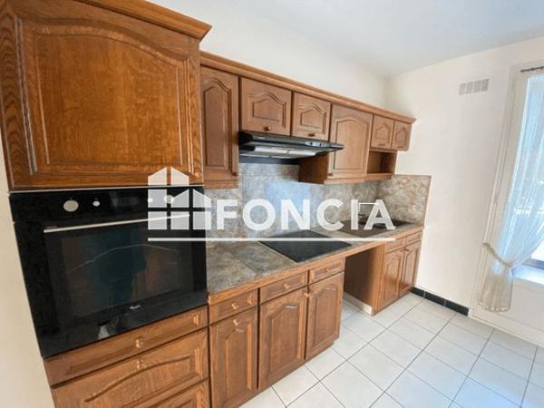 Location Appartement 4 pièces 90.69 m² - 27 RUE VINCENT D'INDY Guilherand-granges 07500