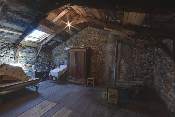Maison MARCOLS-LES-EAUX, pied à terre en Ardèche