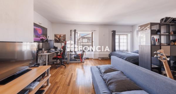 À vendre Studio 39.87 m² - Riom 63200
