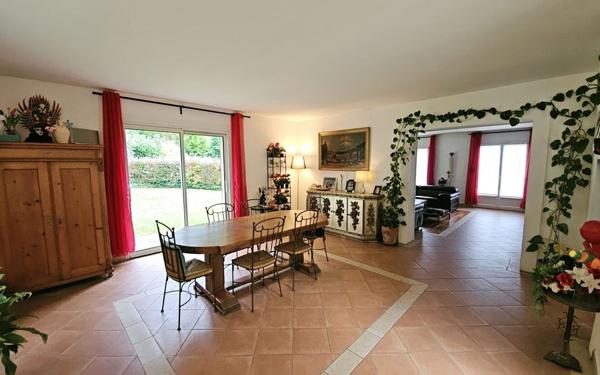 Maison à vendre    7 pièces • 174 m2 Aigremont