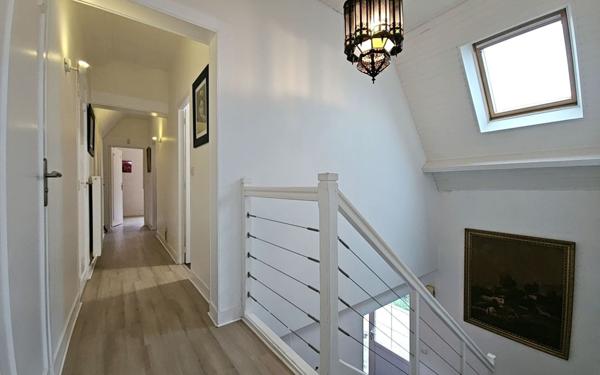 Maison à vendre    7 pièces • 174 m2 Aigremont