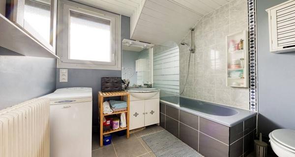 Maison Roissy En Brie 5 pièce(s) 106.7 m2