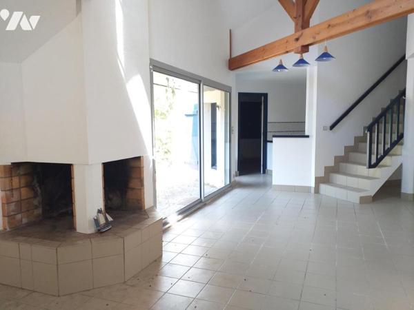 Proche Golfe maison d'architecte sur un parc arboré de 1390m²