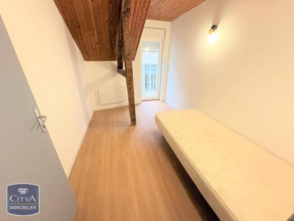 Appartement à louer 4 pièces 106.39m²