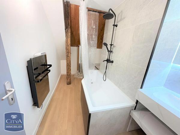 Appartement à louer 4 pièces 106.39m²