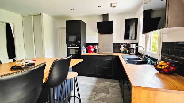 Maison à vendre    6 pièces • 185 m2 Bichancourt