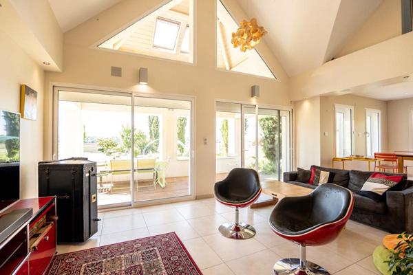 LIEUX UNIQUES ® - PROPRIÉTÉS PRIVÉES - PROPOSE BELLE PROPRIETE DE 147 M² SUR UN TERRAIN DE 2050 M² 5 KM TGV-VENDÔME