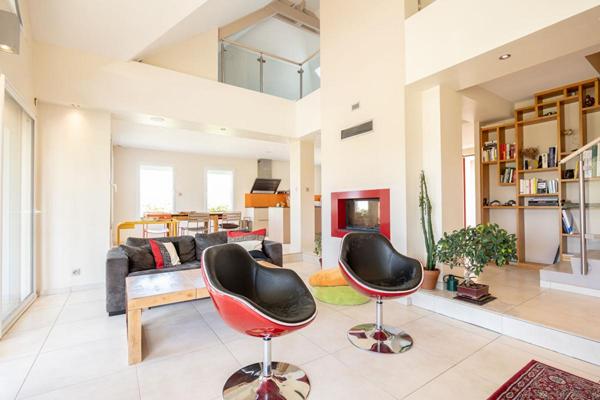 LIEUX UNIQUES ® - PROPRIÉTÉS PRIVÉES - PROPOSE BELLE PROPRIETE DE 147 M² SUR UN TERRAIN DE 2050 M² 5 KM TGV-VENDÔME