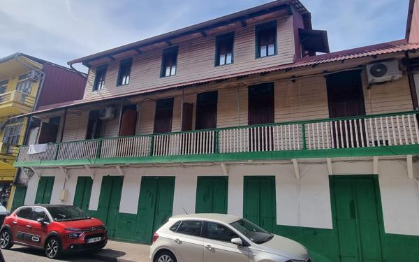 Maison à vendre    20 pièces •  Cayenne