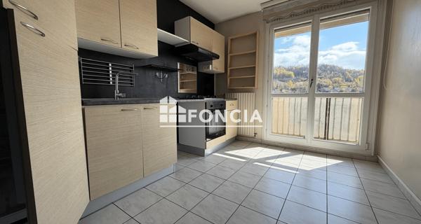 À vendre Appartement 3 pièces 62 m² - Bourgoin-jallieu 38300