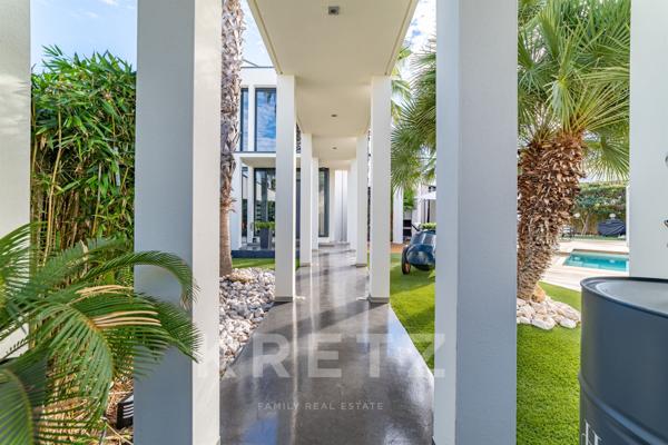 Villa contemporaine en bord de mer