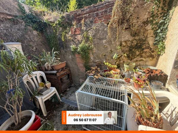 Maison de ville occupée à vendre – Projet de rénovation complet – Idéal investisseur Mussidan