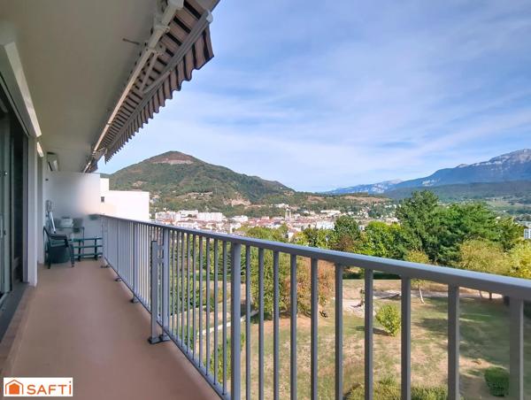 APPARTEMENT 3 PIECES 79M² – DERNIER ÉTAGE, ASCENSEUR, VUE PANORAMIQUE ET BALCON
