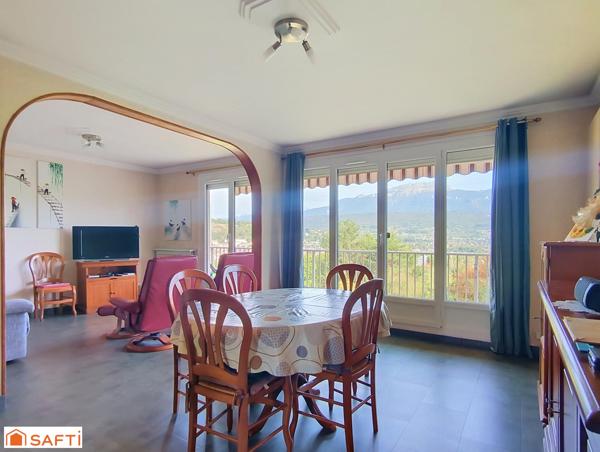 APPARTEMENT 3 PIECES 79M² – DERNIER ÉTAGE, ASCENSEUR, VUE PANORAMIQUE ET BALCON