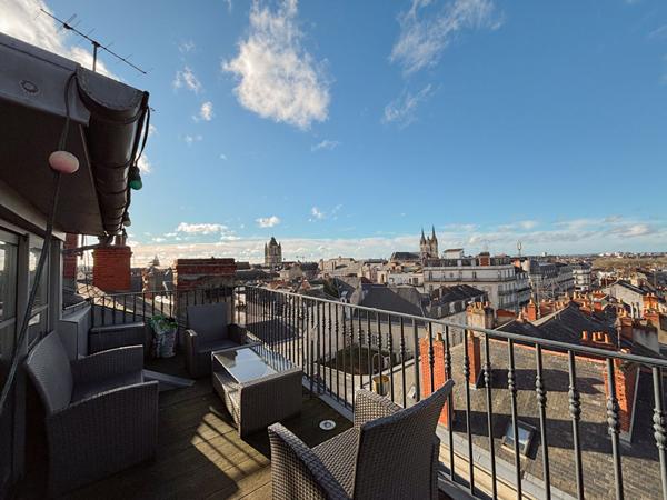 Appartement Angers hyper centre, 3 pièces, 52.31 m2, dernier étage, ascenseur, terrasse, vue exceptionnelle