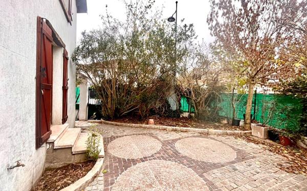 Maison à vendre    4 pièces • 118,19 m2 Joinville-le-Pont