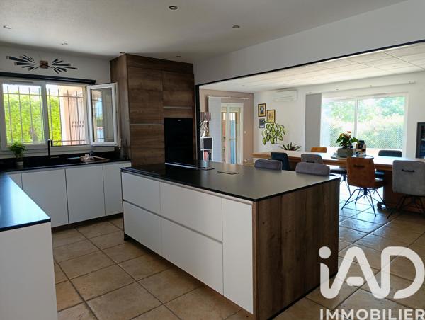 Maison à vendre 7 pièces 263 m² Théza