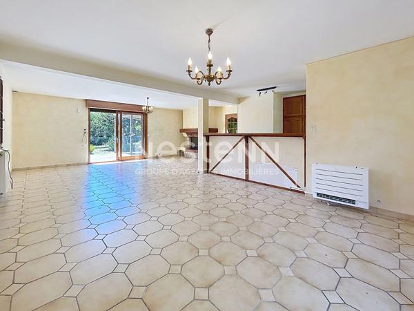 Maison familiale à vendre à Brive-la-Gaillarde - piscine - climatisations - 5 chambres - ascenseur