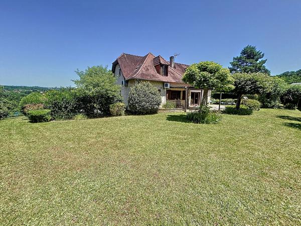 Maison familiale à vendre à Brive-la-Gaillarde - piscine - climatisations - 5 chambres - ascenseur