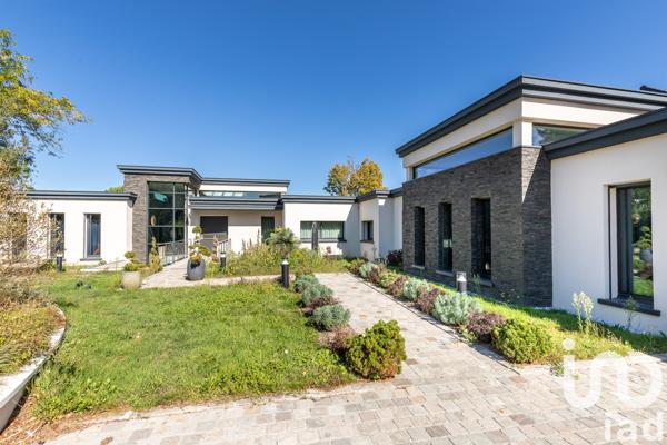 Maison à vendre 10 pièces 650 m² Verrières-le-Buisson