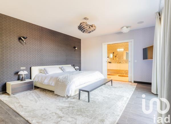 Maison à vendre 10 pièces 650 m² Verrières-le-Buisson