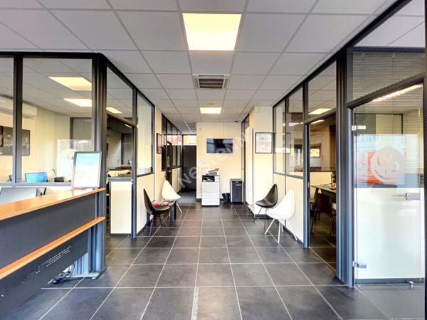 A vendre CHALON SUR SAONE axe très passant bureaux - 95.37 m2