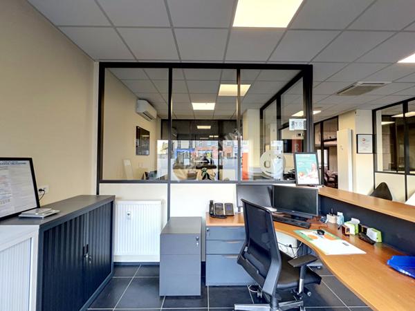A vendre CHALON SUR SAONE axe très passant bureaux - 95.37 m2