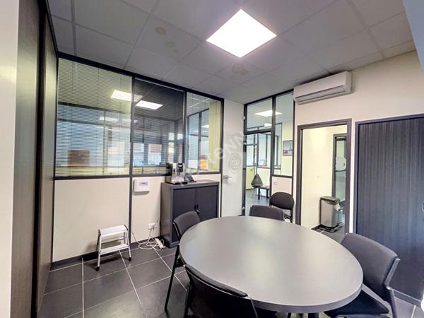 A vendre CHALON SUR SAONE axe très passant bureaux - 95.37 m2