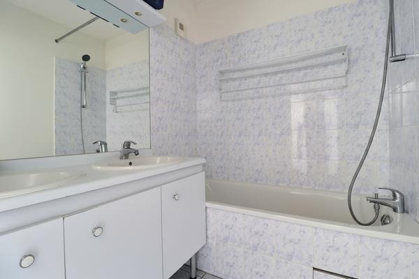 Appartement St Denis 4 pièce(s) 79.02 m2