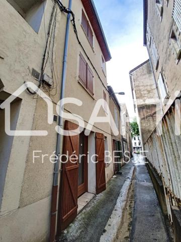 Immeuble avec T2 et T4-150 m².