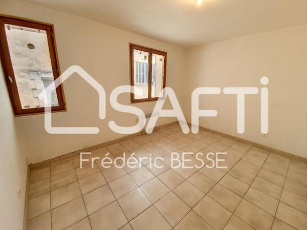 Immeuble avec T2 et T4-150 m².